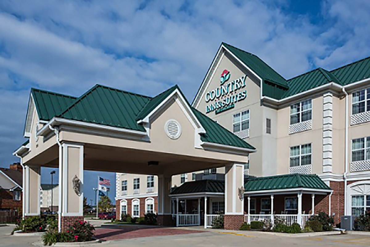 front exterior of Country Inn and Suites